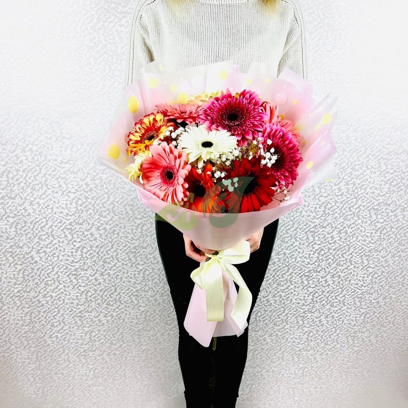 Необычный букет из гербер